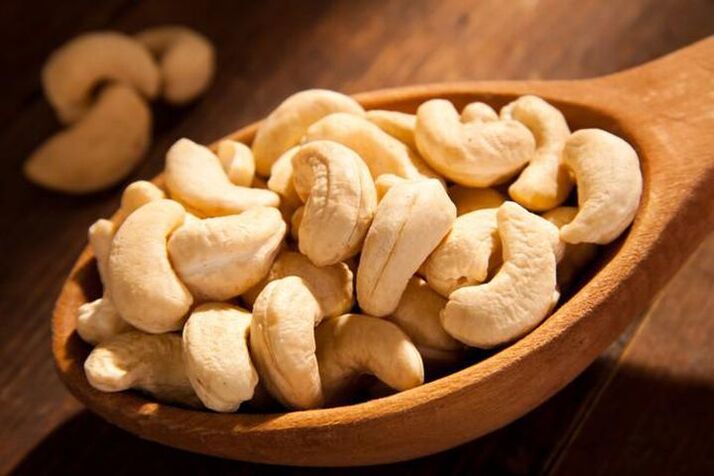 Cashewpähkinät lisäävät testosteronitasoja korkean sinkkipitoisuuden vuoksi